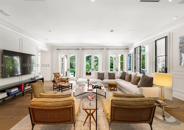 3rd image of 155 San Souci Dr, Coral Gables, FL 33133 | MLS# A11924289