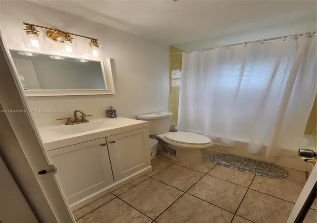 5th image of 1100 Ne 9Th Ave #203, Fort Lauderdale, FL 33304 | MLS# A11924706