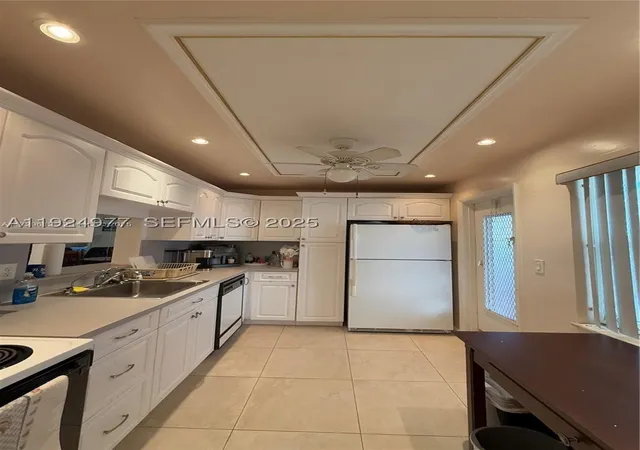 Photo 2 of Condo for sale at 4270 Nw 40Th St #202, Lauderdale Lakes, FL 33319 | MLS# A11924977 | Listing updated on 2026-10-06