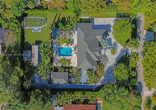 2nd image of 10400 Sw 62nd St, Miami, FL 33173 | MLS# A11921294