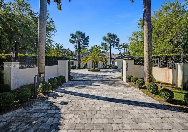 5th image of 10400 Sw 62Nd St, Miami, FL 33173 | MLS# A11921294