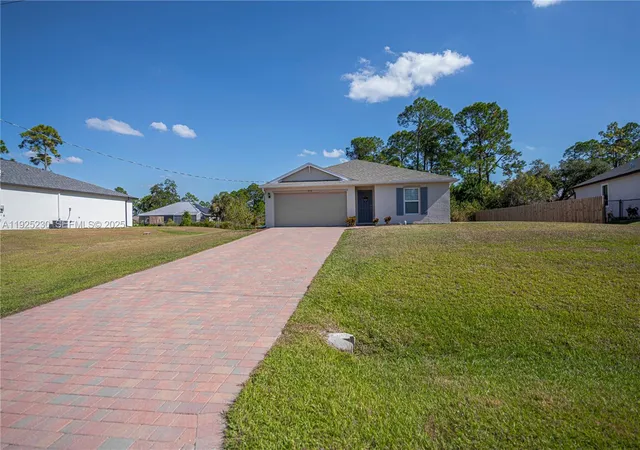 2nd image of 6058 S Moss Circle, Labelle, FL 33935 | MLS# A11925230