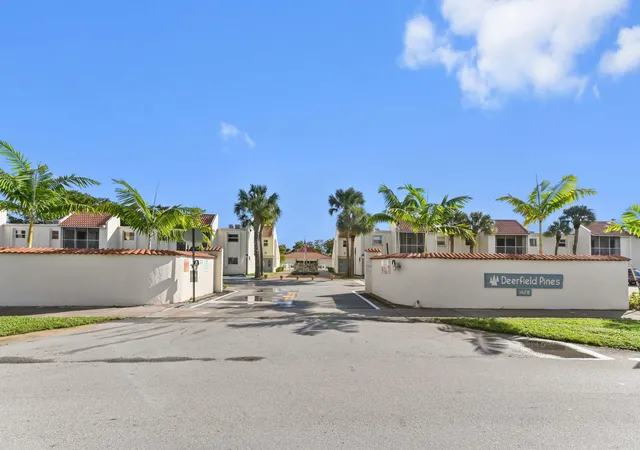 Homes for sale in Deerfield Beach, FL | 1428 Se 4Th Ave, Deerfield Beach, FL 33441