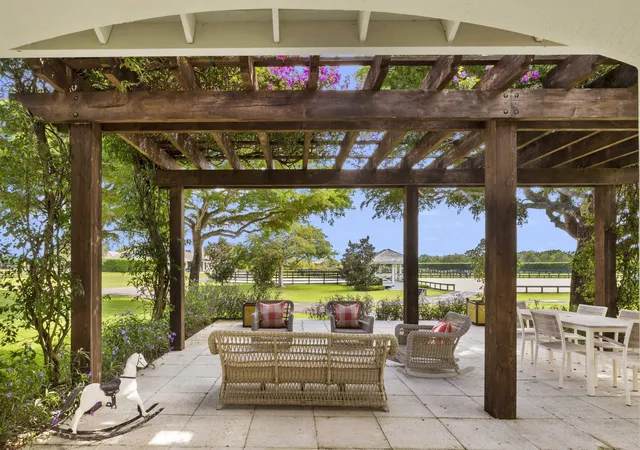 4th image of 14991 Palm Beach Point Blvd, Wellington, FL 33414 | MLS# R11145406