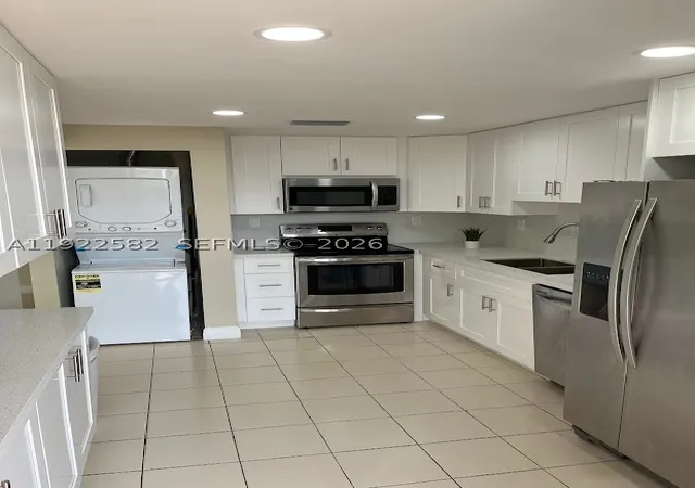3rd image of 6701 Sw 116Th Court #203, Miami, FL 33173 | MLS# A11922582