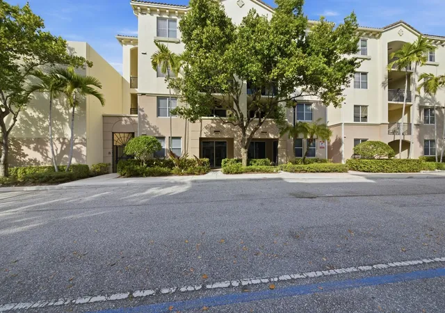 Homes for sale in Boynton Beach, FL | 4 Renaissance Wy #110, Boynton Beach, FL 33426 | MLS# R11146066