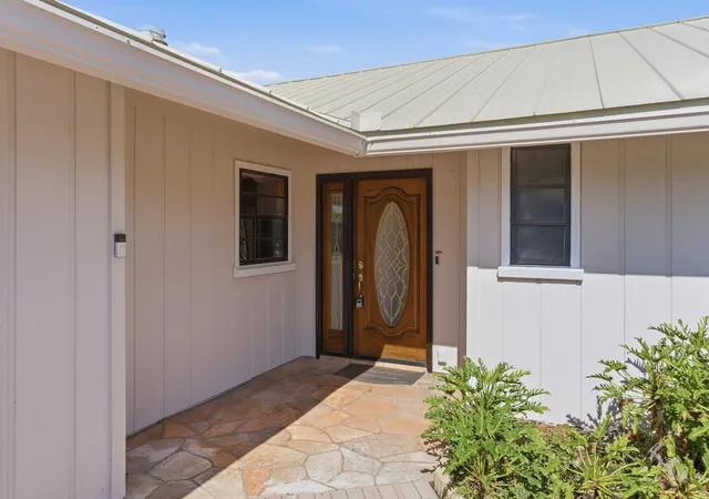 5th image of 5151 Se Burning Tree Cir, Stuart, FL 34997 | MLS# R11146072