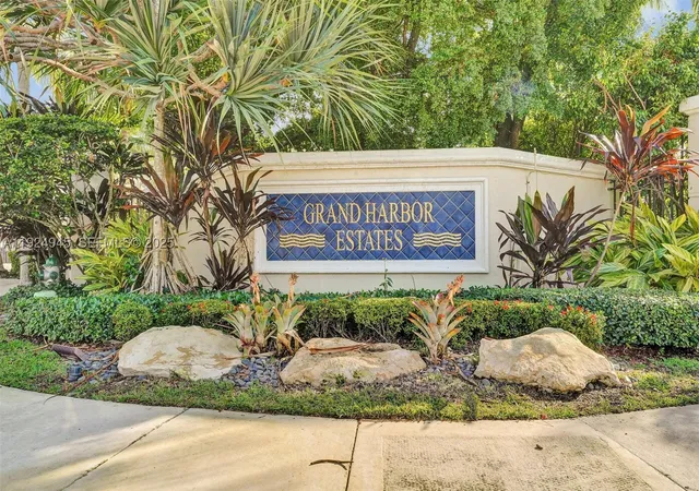 2nd image of 1575 Windjammer Way, Hollywood, FL 33019 | MLS# A11924945