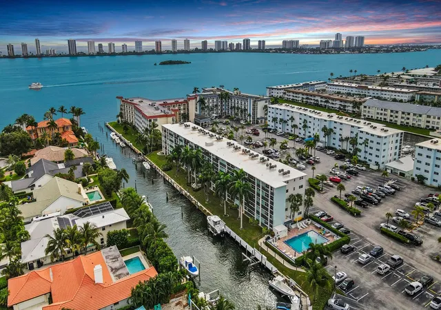 Homes for sale in North Palm Beach, FL | 109 Paradise Harbour Blvd #409, North Palm Beach, FL 33408 | MLS# R11146127