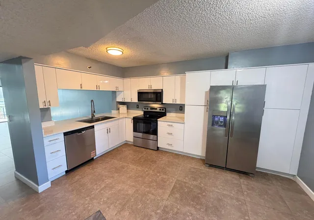 Homes for sale in Pompano Beach, FL | 2202 S Cypress Bend Dr #101, Pompano Beach, FL 33069 | MLS# R11146224