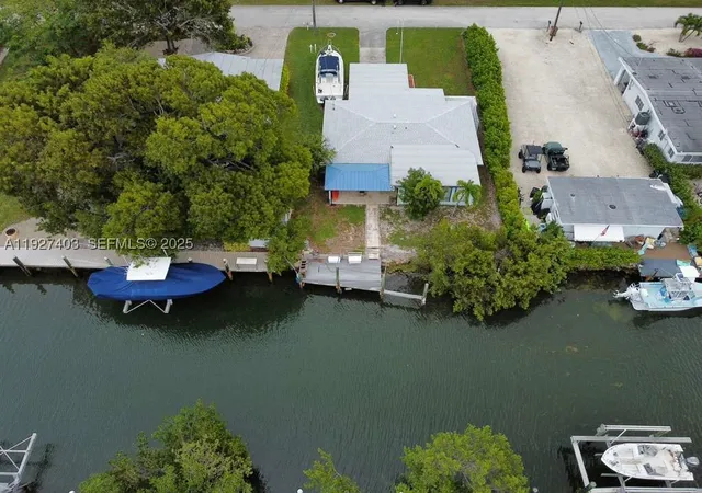 2nd image of 1403 Grouper Dr, Marathon, FL 33050 | MLS# A11927403