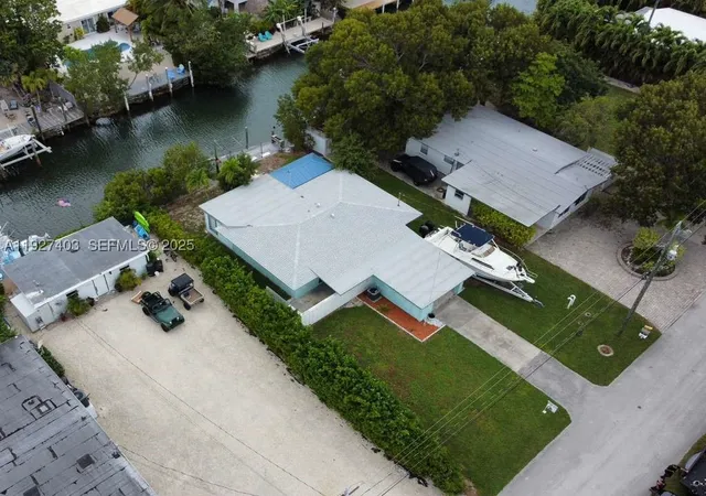 4th image of 1403 Grouper Dr, Marathon, FL 33050 | MLS# A11927403
