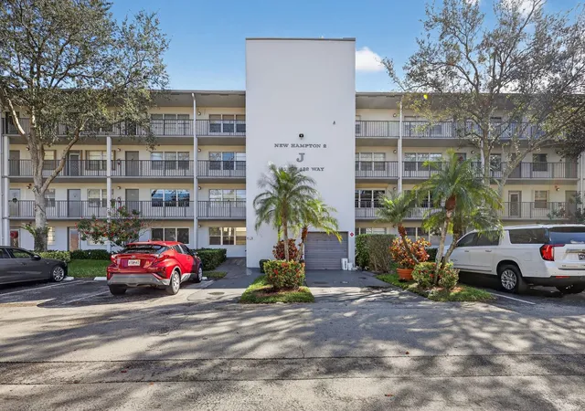 1st image of 101 Sw 132nd Wy #418J, Hollywood, FL 33027 | MLS# F10540340