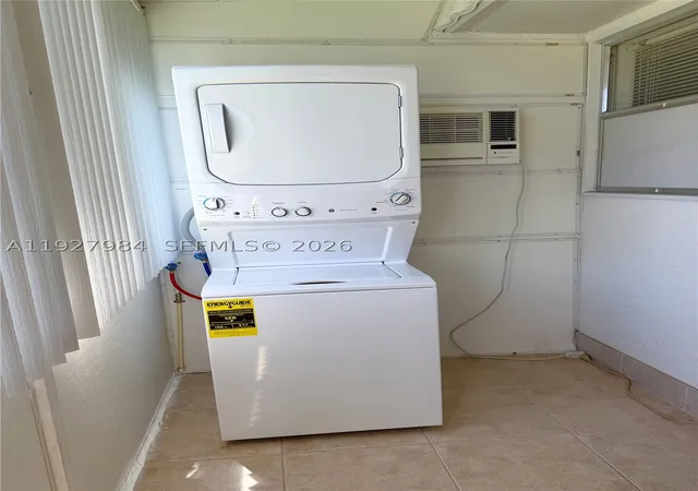 2nd image of 293 Seville M, Delray Beach, FL 33446
