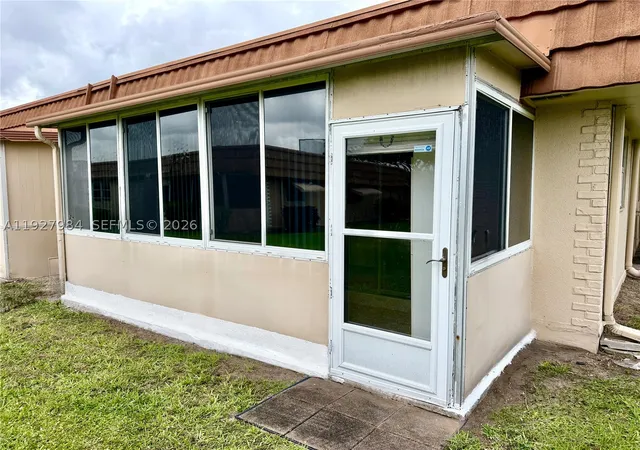 5th image of 293 Seville M, Delray Beach, FL 33446