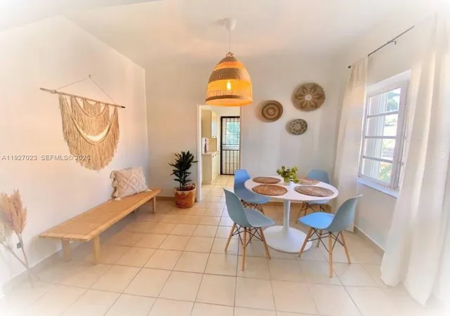 3rd image of 1872 Sw 9Th St, Miami, FL 33135 | MLS# A11927023
