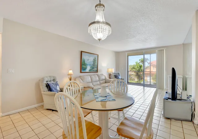 Homes for sale in North Palm Beach, FL | 105 Paradise Harbour Blvd #307, North Palm Beach, FL 33408 | MLS# R11146915