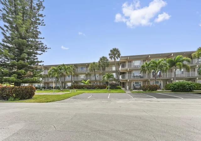 1st image of 3200 Ne 7Th Ct #205b, Pompano Beach, FL 33062 | MLS# R11147082
