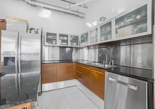 4th image of 10 SW S River Dr, Miami, FL 33130