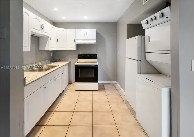 Homes for sale in North Lauderdale, FL | 6352 Boulevard Of Champions #1, North Lauderdale, FL 33068 | MLS# A11929411