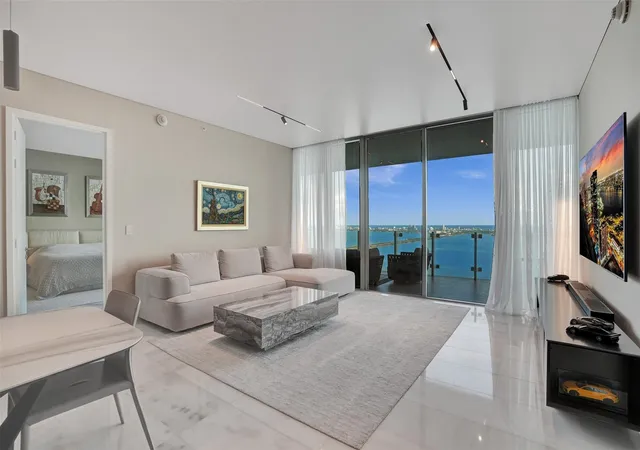 Homes for sale in Miami, FL | 700 Ne 26th Ter #4702, Miami, FL 33137 | MLS# F10541027