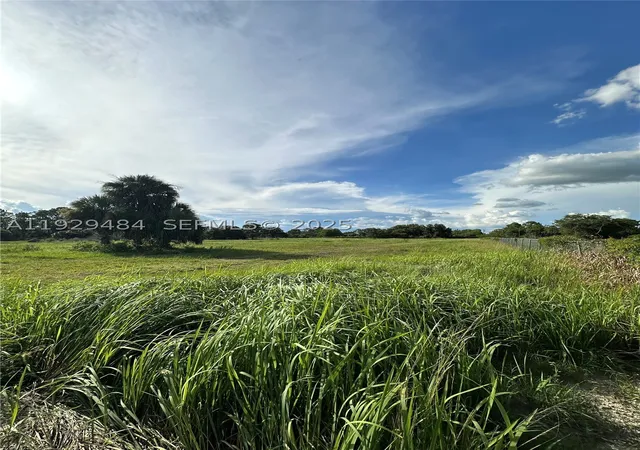 5th image of 420 S Coral St, Clewiston, FL 33440 | MLS# A11929484