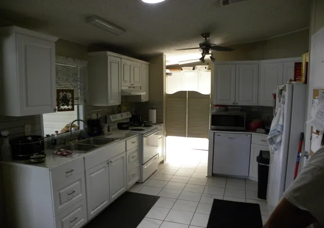 3rd image of 456 Tropical Isles Cir, Fort Pierce, FL 34982 | MLS# R11147815