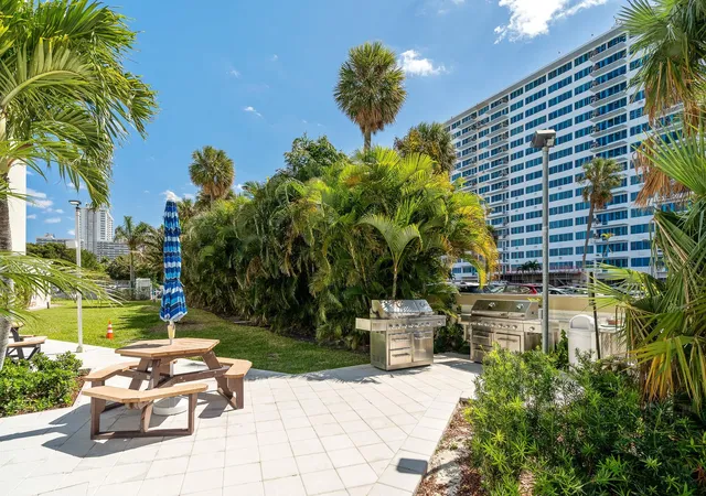 image of 3200 Ne 36Th St, Fort Lauderdale, FL 33308