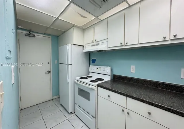 Homes for sale in Miami Beach, FL | 1000 West Ave #215, Miami Beach, FL 33139 | MLS# A11931298
