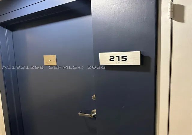 Homes for sale in Miami Beach, FL | 1000 West Ave #215, Miami Beach, FL 33139 | MLS# A11931298
