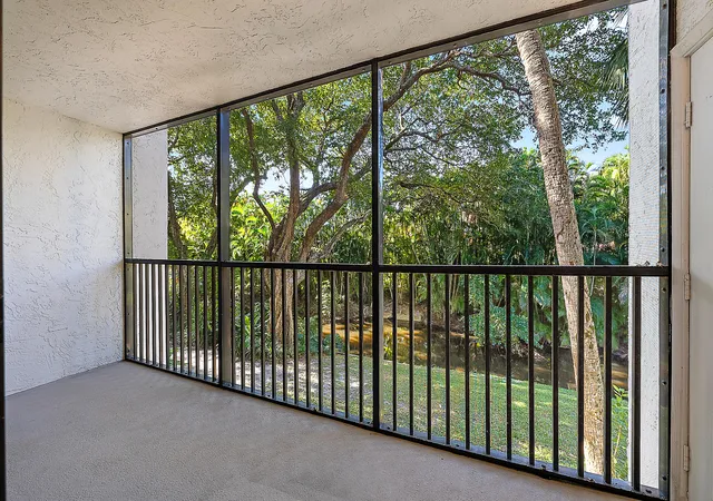 5th image of 1605 S Us Hwy 1 #E204, Jupiter, FL 33477 | MLS# R11147968