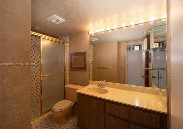 2nd image of 2851 NE 183rd St, Aventura, FL 33160