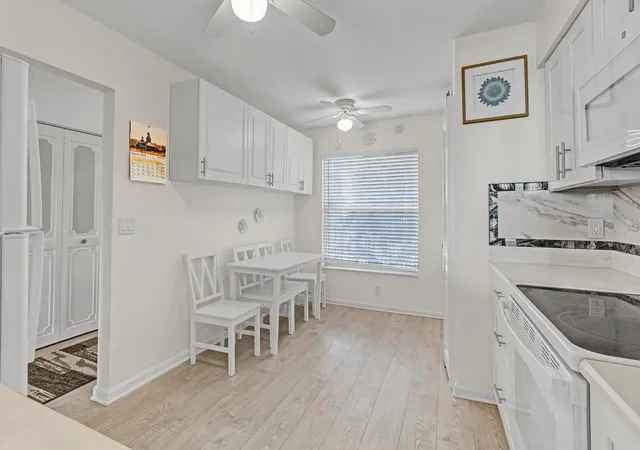 3rd image of 14575 Bonaire Blvd #202, Delray Beach, FL 33446 | MLS# F10541333