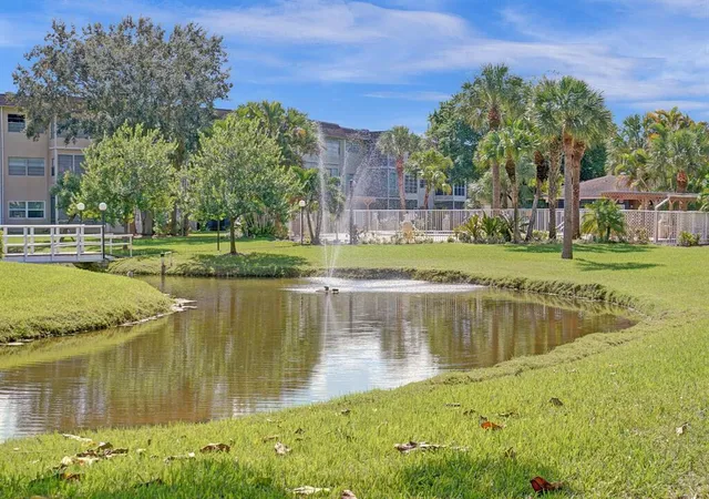 Homes for sale in Lauderdale Lakes, FL | 5041 W Oakland Park Blvd #111, Lauderdale Lakes, FL 33313 | MLS# R11148144