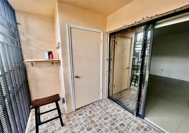 Homes for sale in Hialeah, FL | 6455 27th Ave, Hialeah, FL 33016 | Houzeo