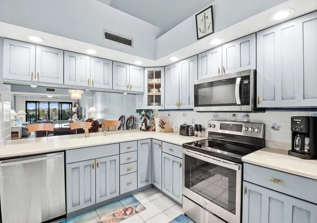 1st image of 901 Seafarer Cir #503, Jupiter, FL 33477 | MLS# R11148436