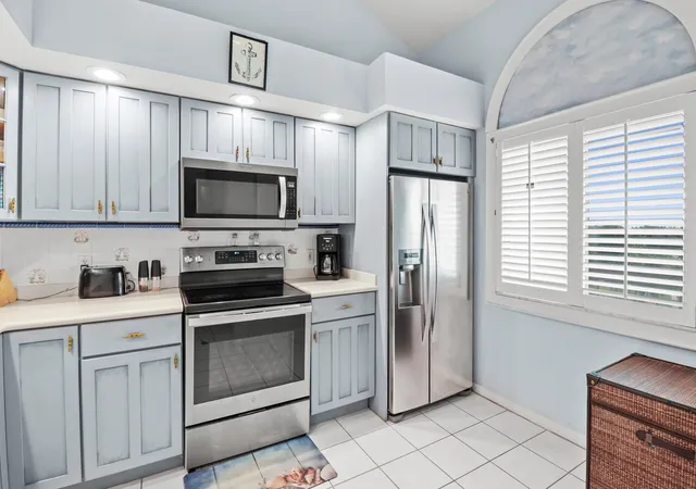 3rd image of 901 Seafarer Cir #503, Jupiter, FL 33477 | MLS# R11148436