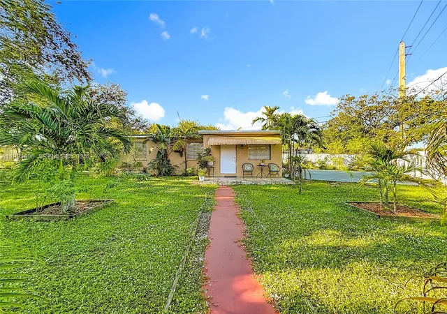 4th image of 1860 Nw 127Th St, Miami, FL 33167 | MLS# A11931496