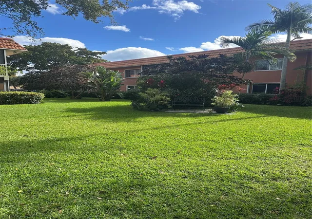 2nd image of 119 Ne 19th Ct #215 G, Wilton Manors, FL 33305 | MLS# F10539076