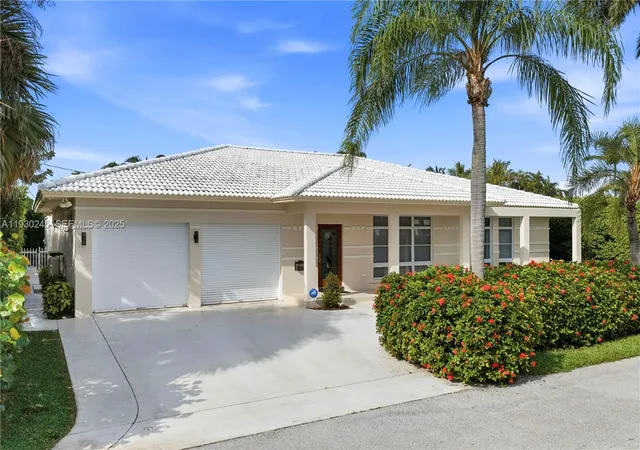 2nd image of 2607 Holy Cross Ln, Lake Worth Beach, FL 33460 | MLS# A11930245
