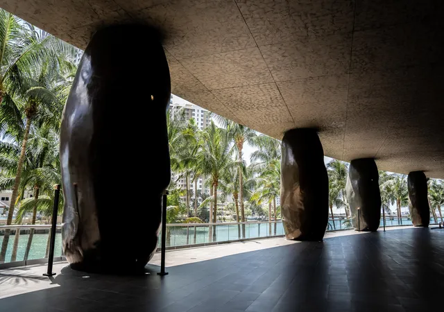 2nd image of 495 Brickell Ave, Miami, FL 33131