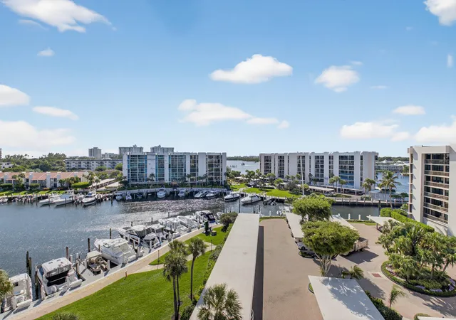 3rd image of 2707 N Ocean Blvd, Boca Raton, FL 33431