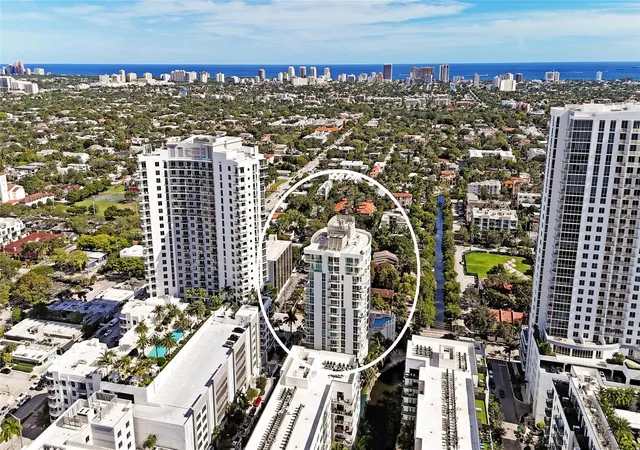 2nd image of 111 Se 8Th Ave, Fort Lauderdale, FL 33301