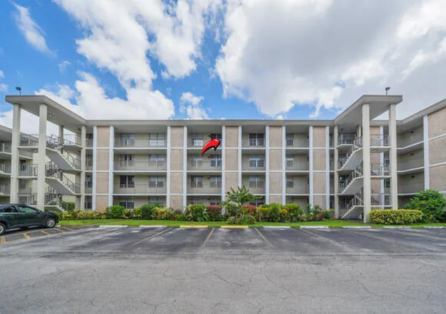 2nd image of 2998 Nw 48th Ter #434, Lauderdale Lakes, FL 33313 | MLS# F10542044