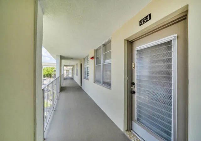4th image of 2998 Nw 48Th Ter #434, Lauderdale Lakes, FL 33313 | MLS# F10542044