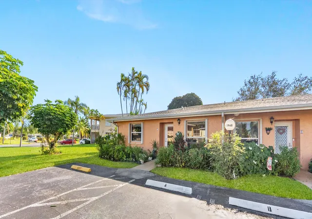 Listing Photo 1 - Condo for sale in building located at 1940 Nw 13Th St, Delray Beach, FL 33445 - Unit #12-a
