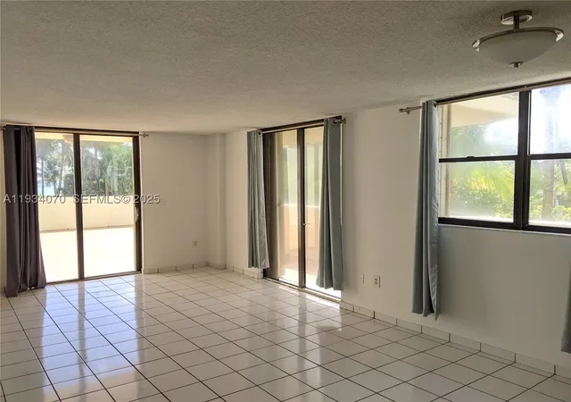 Photo 4 of Condo for sale at 1623 Collins Ave #218, Miami Beach, FL 33139 | MLS# A11934070 | Listing updated on 2026-08-19