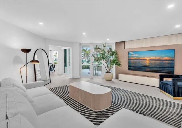 3rd image of 120 Se 5Th Ave #225, Boca Raton, FL 33432 | MLS# R11149243