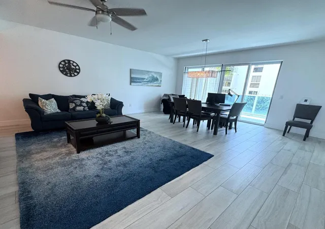 4th image of 1 S Palmway #204, Lake Worth Beach, FL 33460 | MLS# R11149245