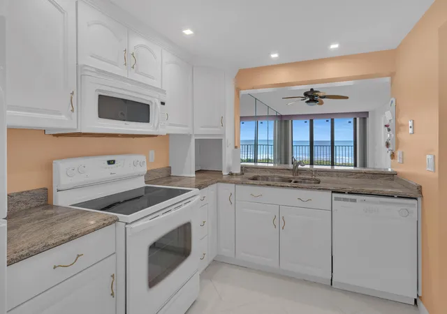 Homes for sale in Hutchinson Island, FL | 4200 N Hwy A1A #311, Hutchinson Island, FL 34949 | MLS# R11149349